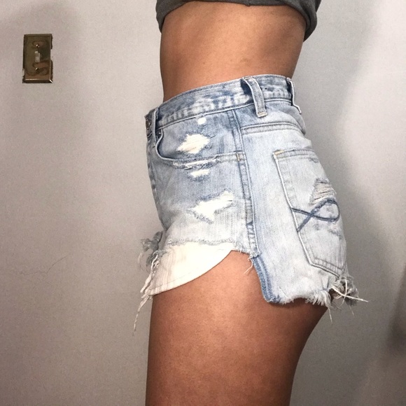 Shorts - Picture 2 of 4